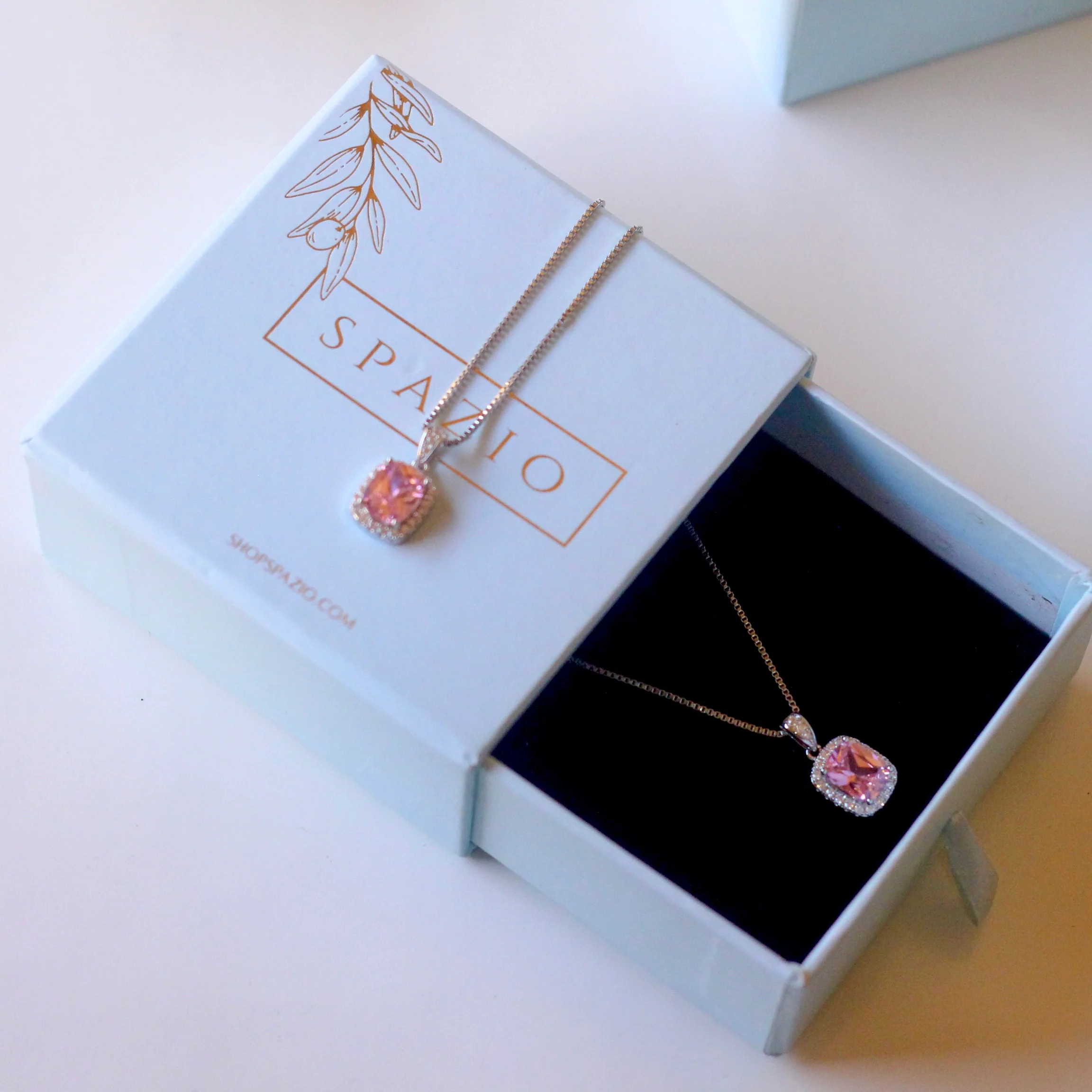 Evie Pendant Necklace - Image 5